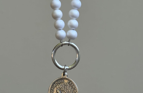 new! Shell necklace with perfect hematite beads