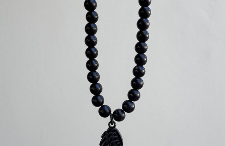 new! Shell necklace with perfect hematite beads
