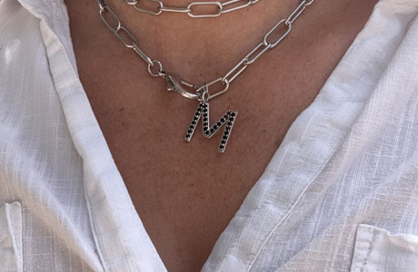 חדשה!!! שרשרת אטבים אות משובצת