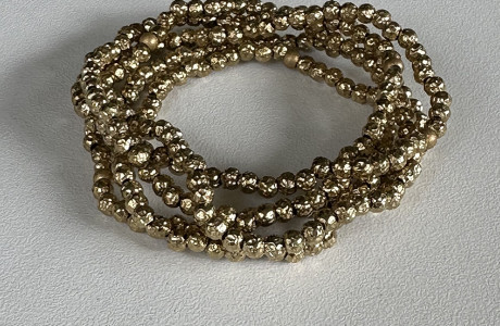 New! Bracelet with shimmering style beads in a stretchy and stunning matte shade