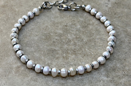 New! Encrusted pearl anklet