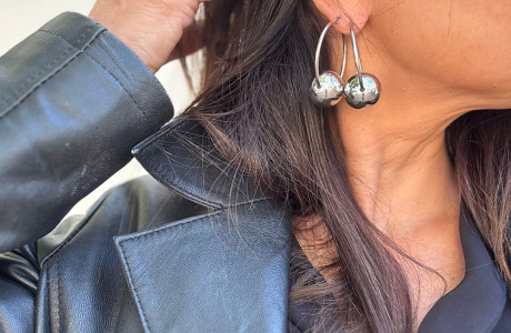 זוג עגילי חישוק כדור 