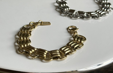 New!! A rare triple straight loop bracelet!