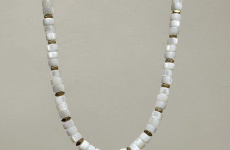 new! Shell necklace with perfect hematite beads