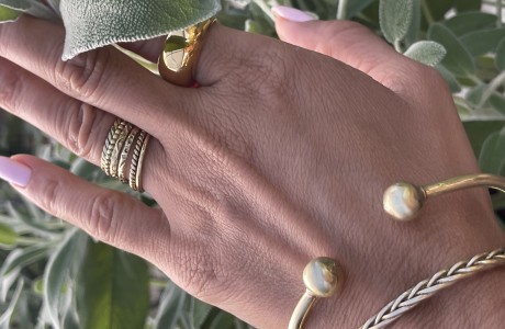 צמיד עיגולים פתוח בראס