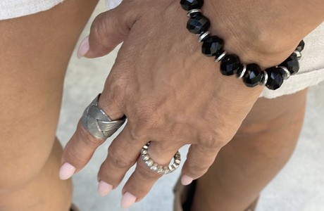 Huge black crystal beads bracelet!!!