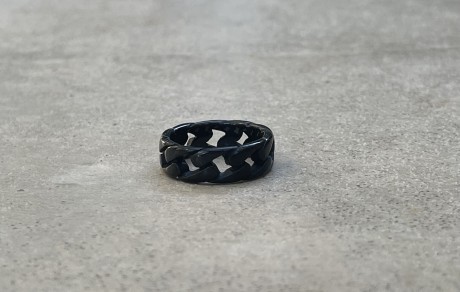 טבעת גורמט שחורה , מאיה אהרוני תכשיטים 