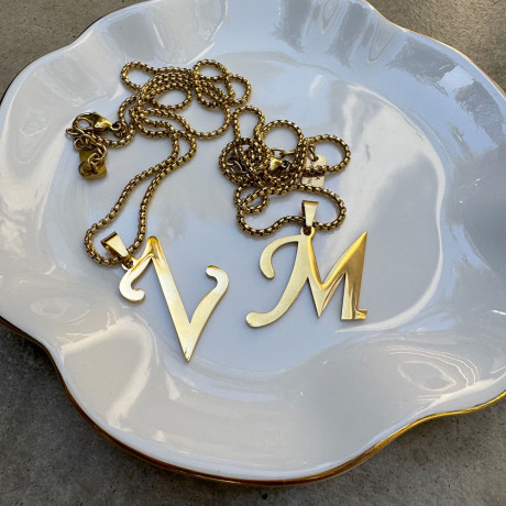 שרשראות אות בציפוי זהב