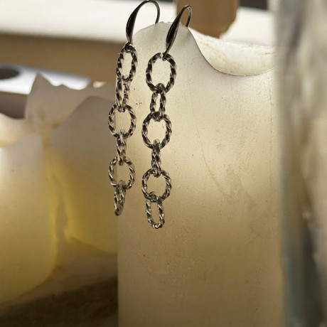 זוג עגילי לולאות מסובבות מושלמים 6 לולאות