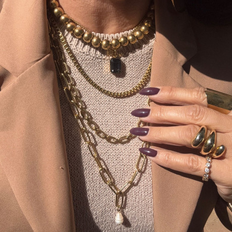 שרשרת אטבים מהממת עם פנינה בגוון זהב