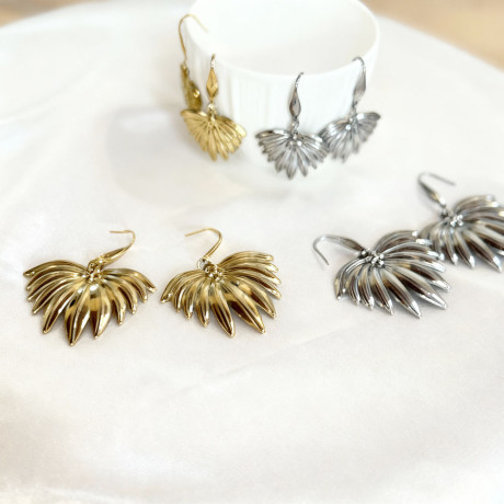 זוג עגילי פרח מניפה