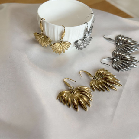 עגילי פרח מניפה