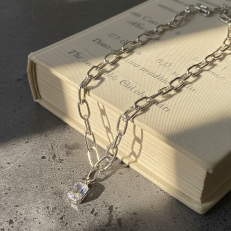 שרשרת אטבים אלומיניום עם קריסטל גדול